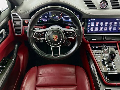 Used 2022 Porsche Cayenne E-Hybrid Coupe image 22