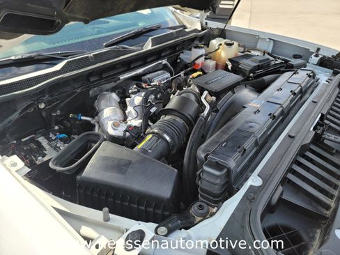 Used 2022 Chevrolet Silverado 2500 LT w/ Convenience Package image 37