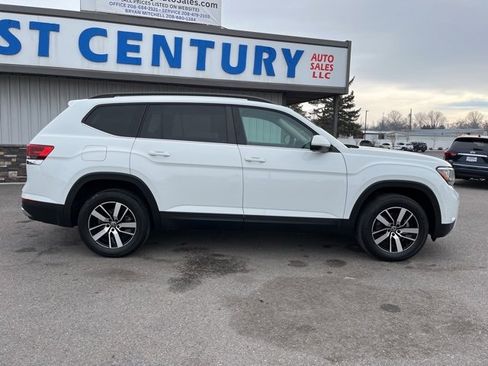 Used 2021 Volkswagen Atlas SE image 18