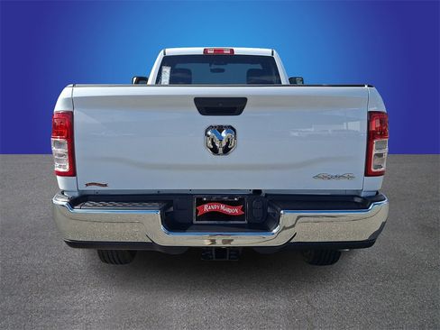 Used 2024 RAM 2500 Tradesman w/ Chrome Appearance Group image 5