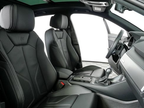 Used 2024 Audi Q3 2.0T Premium Plus image 21