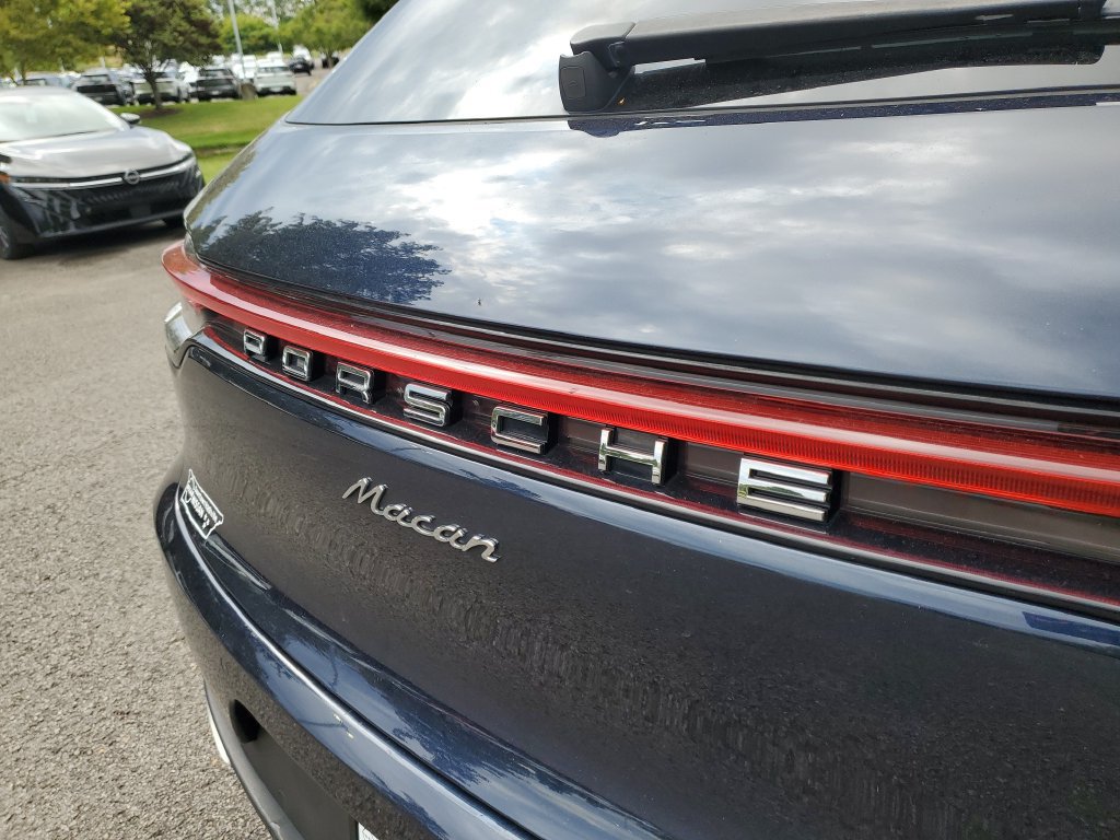 Used 2021 Porsche Macan AWD/4WD image 6