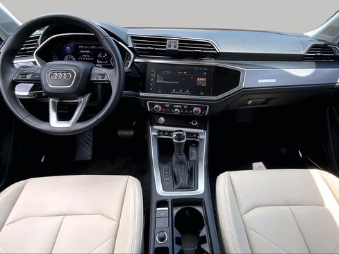Used 2020 Audi Q3 2.0T Premium Plus w/ Premium Plus Package AWD/4WD image 16
