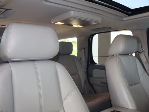 Used 2012 Chevrolet Tahoe 4WD Hybrid image 39