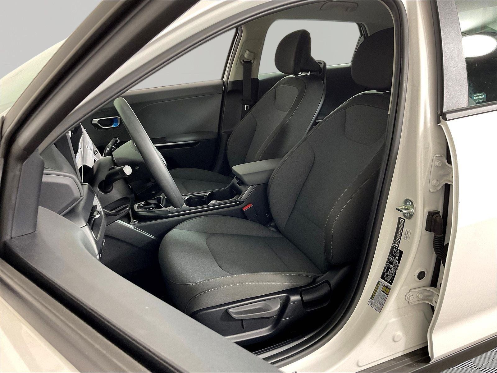 Certified 2025 Kia K4 FWD image 21