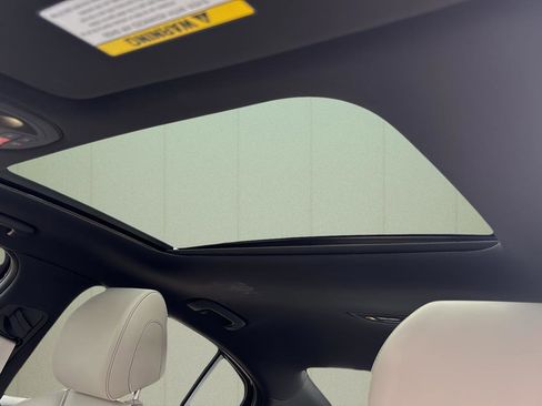 Certified 2025 Genesis G70 2.5T w/ Sport Prestige Package image 36