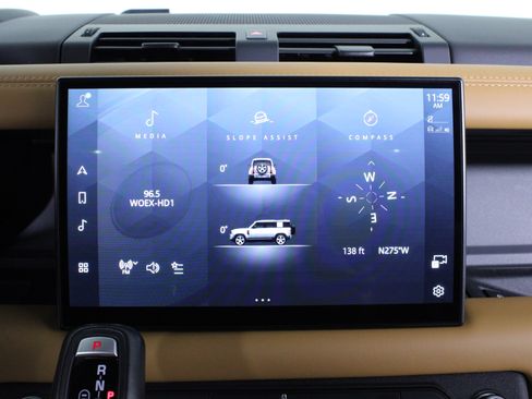 Used 2022 Land Rover Defender 110 X image 26