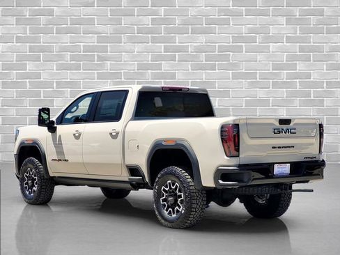 New 2026 GMC Sierra 2500 AT4X w/ LPO, Black Badging Package AWD/4WD image 8