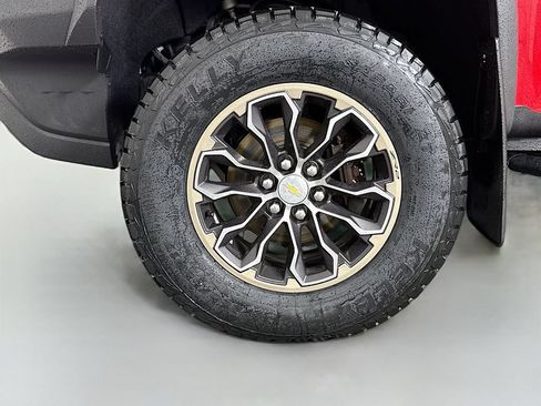 Used 2018 Chevrolet Colorado ZR2 AWD/4WD image 28