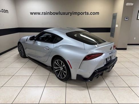 Used 2021 Toyota Supra w/ Safety & Technology Package RWD image 4