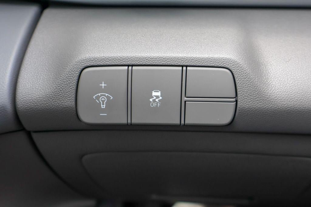New 2026 Hyundai Elantra SEL Sport Premium FWD image 19