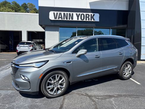 Used 2023 Buick Enclave Premium w/ Experience Buick Package image 56