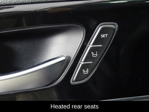 Used 2019 Kia Sorento SX image 18