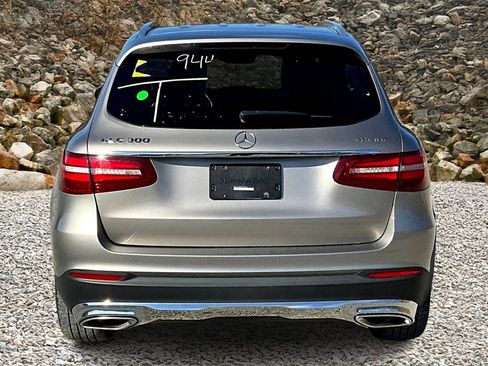 Used 2019 Mercedes-Benz GLC 300 GLC 300 w/ Multimedia Package image 4