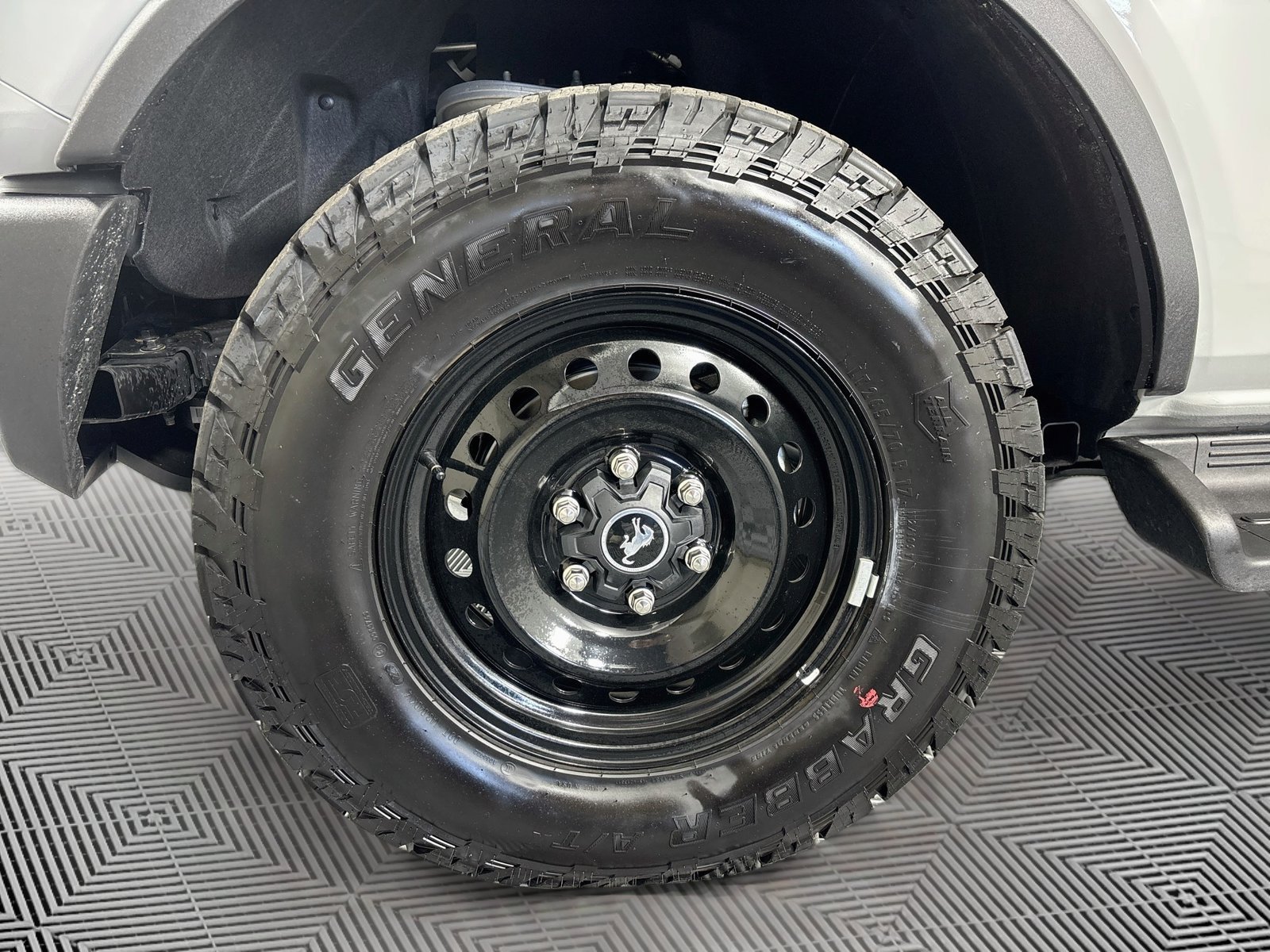 New 2026 Ford Bronco Outer Banks AWD/4WD image 30