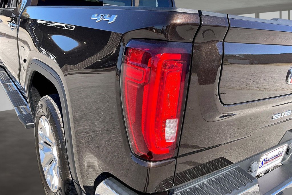 Used 2019 GMC Sierra 1500 SLT w/ SLT Premium Plus Package AWD/4WD image 24