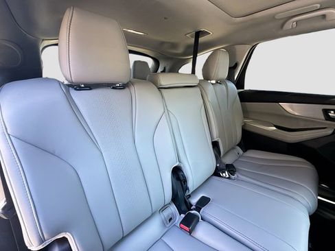 Used 2025 Acura MDX w/ Technology Package AWD/4WD image 32