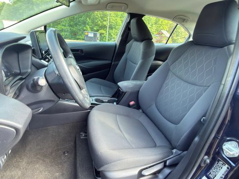 Used 2022 Toyota Corolla LE FWD image 9