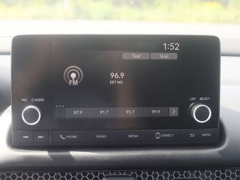 Used 2024 Honda HR-V Sport image 23
