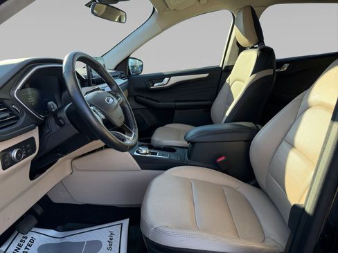 Used 2021 Ford Escape SEL w/ Technology Package image 9