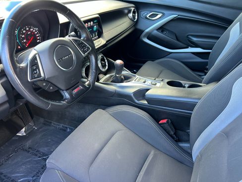Used 2016 Chevrolet Camaro SS image 9