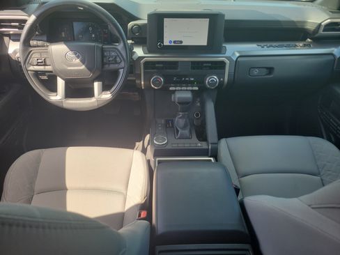 Used 2025 Toyota Tacoma SR5 RWD image 15