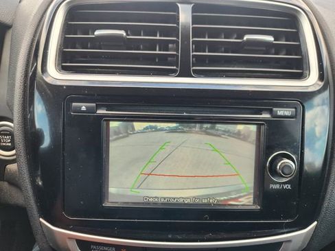 Used 2015 Mitsubishi Outlander Sport SE FWD image 17