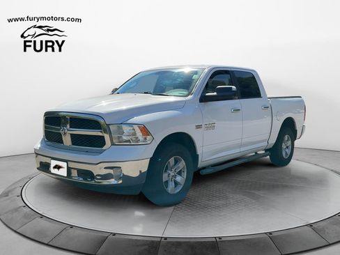 Used 2018 RAM 1500 Classic SLT AWD/4WD image 8