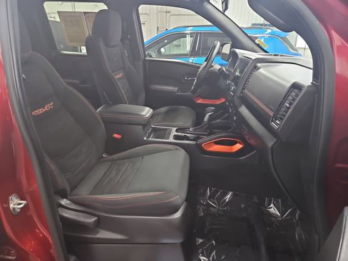 Used 2023 Nissan Frontier PRO-4X w/ Pro Convenience Package image 8