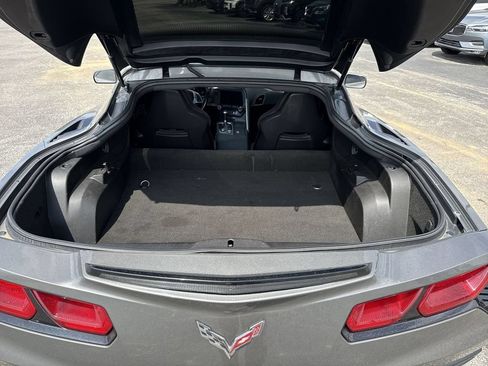 Used 2015 Chevrolet Corvette Stingray Coupe RWD image 9