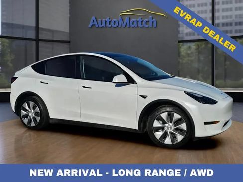 Used 2025 Tesla Model Y Long Range AWD/4WD image 1
