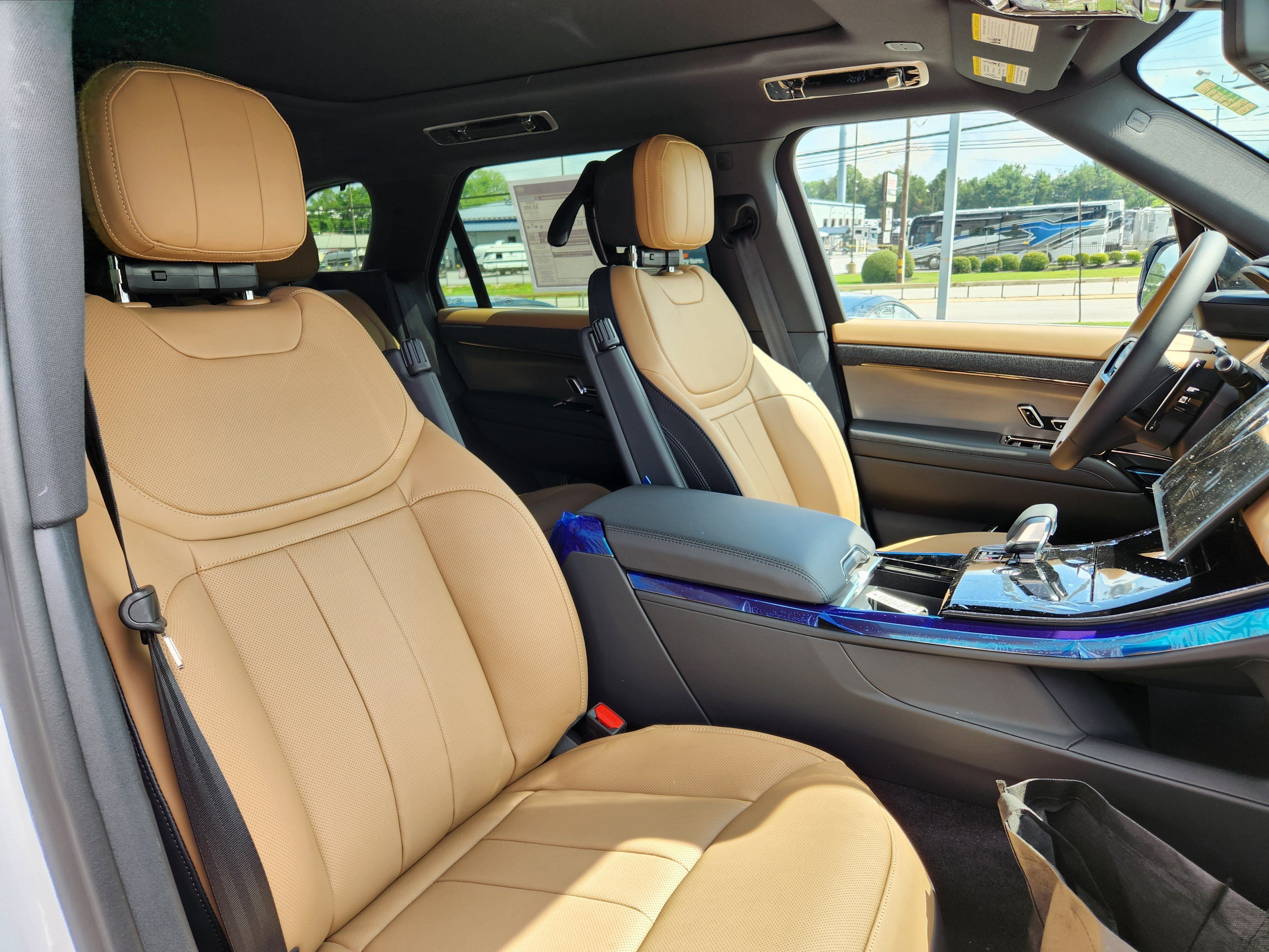 New 2026 Land Rover Range Rover Sport Dynamic SE AWD/4WD image 12