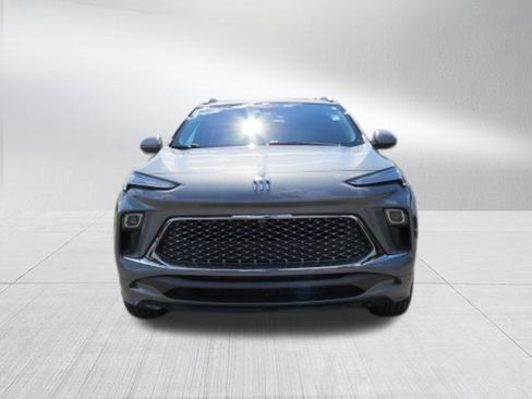 Certified 2025 Buick Encore GX Avenir w/ Avenir Technology Package image 7