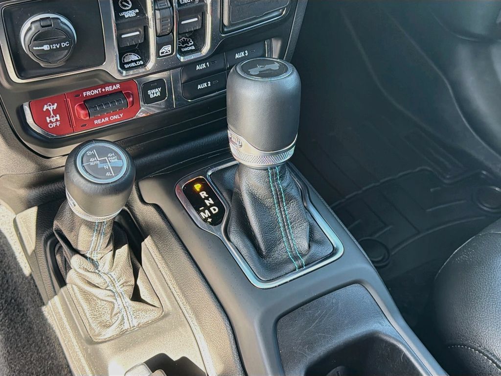 Used 2021 Jeep Wrangler Unlimited Rubicon 4xe w/ Cold Weather Group AWD/4WD image 19