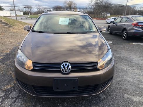Used 2011 Volkswagen Jetta SE image 3