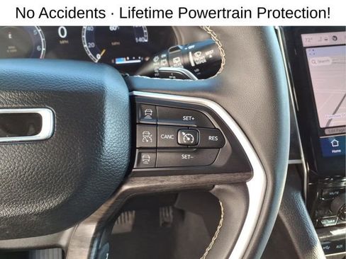 Used 2023 Jeep Grand Cherokee Limited AWD/4WD image 18