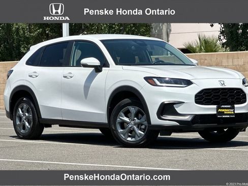 Certified 2026 Honda HR-V LX image 1