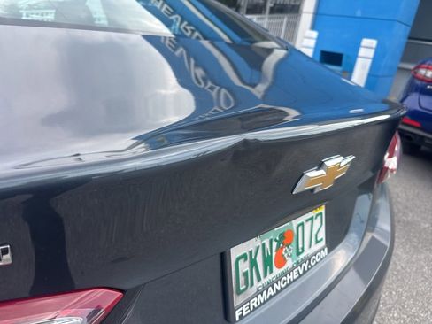 Used 2021 Chevrolet Malibu LT FWD image 6