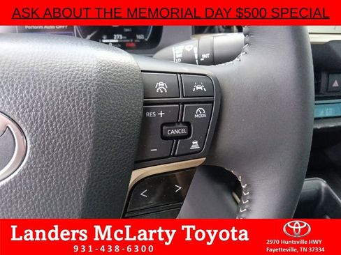 Used 2026 Toyota Crown AWD/4WD image 21