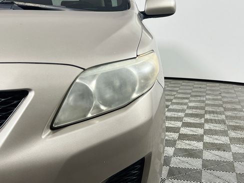 Used 2010 Toyota Corolla LE FWD image 12