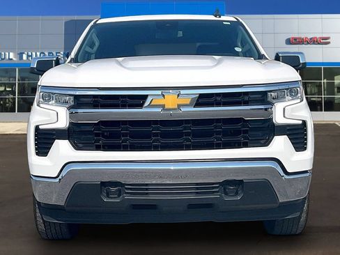 Used 2023 Chevrolet Silverado 1500 LT AWD/4WD image 2