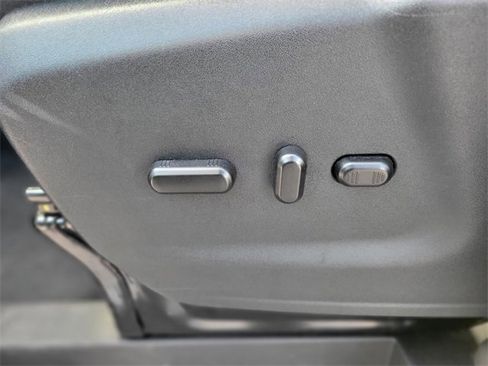 Used 2023 Ford Transit 350 XLT image 20