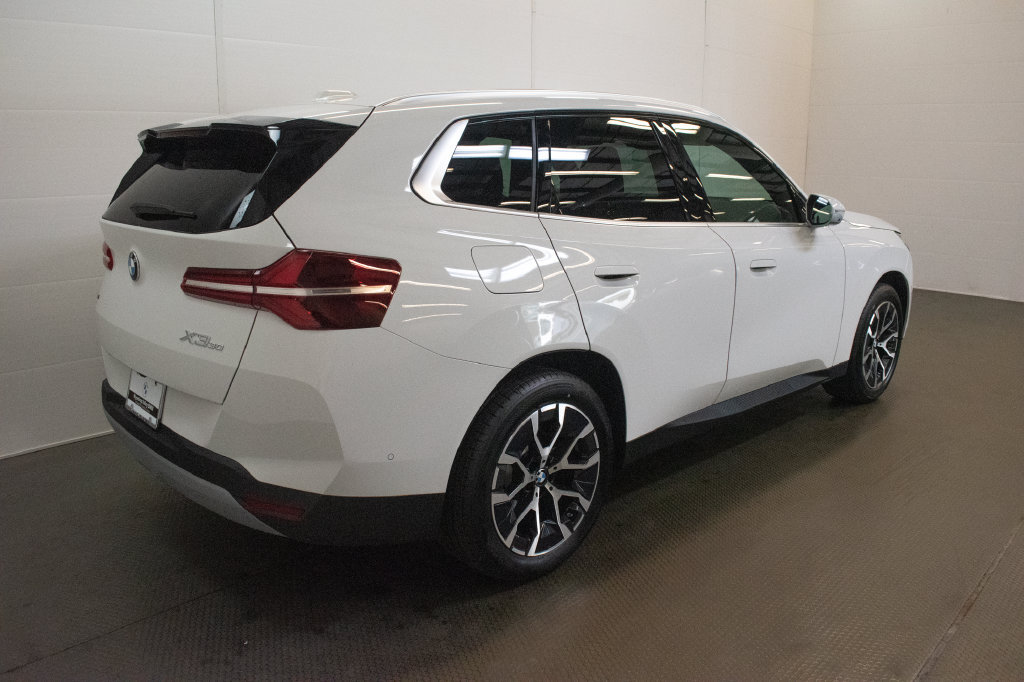 New 2026 BMW X3 xDrive30i w/ Premium Package AWD/4WD image 4