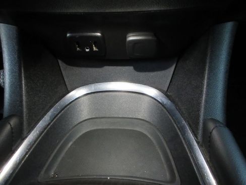 Used 2016 Chevrolet Malibu Premier w/ Driver Confidence Package FWD image 30