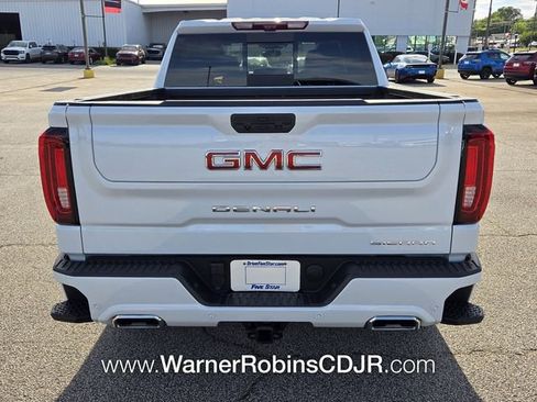 Used 2026 GMC Sierra 1500 Denali AWD/4WD image 11