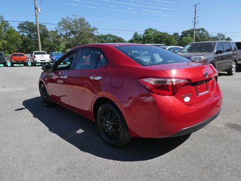 Used 2017 Toyota Corolla LE FWD image 8
