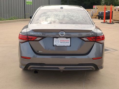 Certified 2021 Nissan Sentra SR FWD image 3