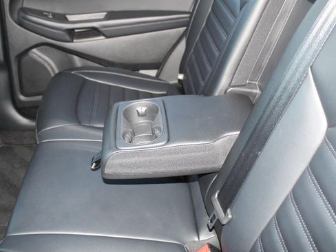 Used 2024 Ford Edge SEL image 15