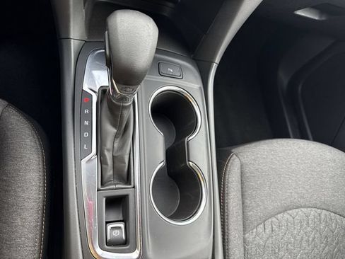 Certified 2024 Chevrolet Equinox LT FWD image 16