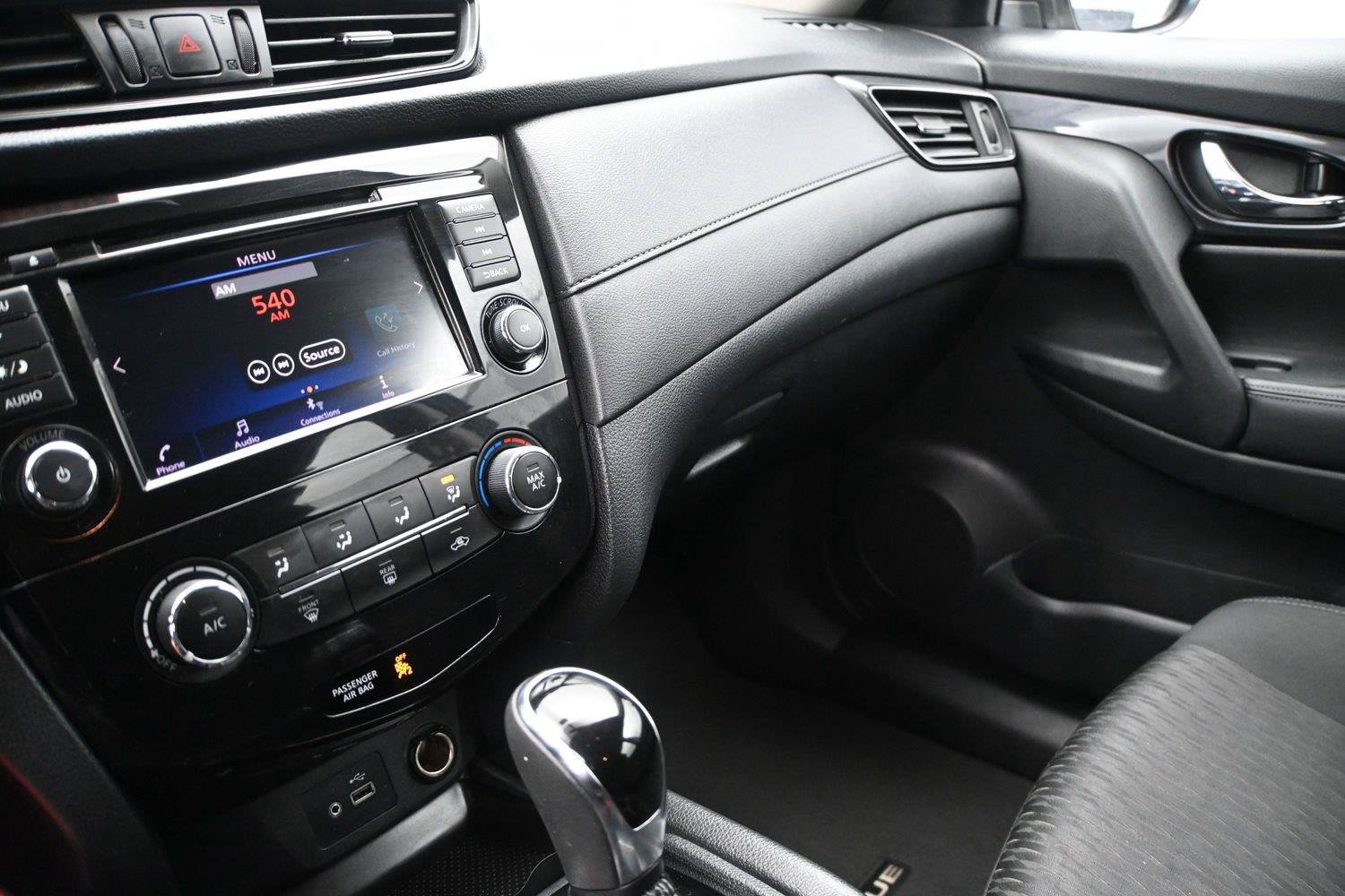 Used 2018 Nissan Rogue S AWD/4WD image 4